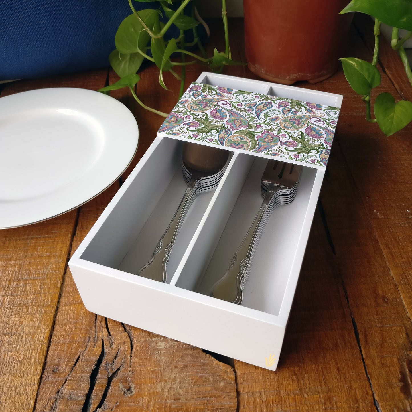 Sameera White Cutlery Tray