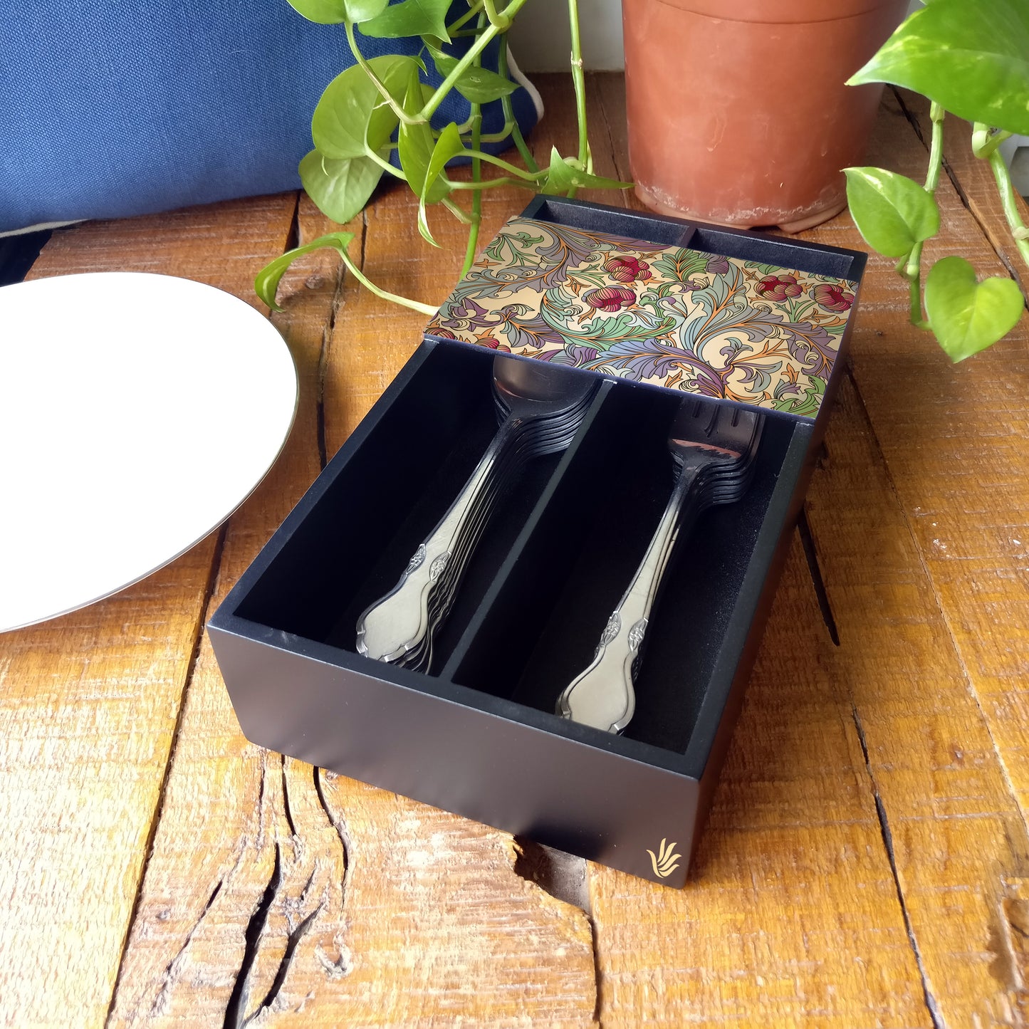 Ornate Flr Cutlery Tray