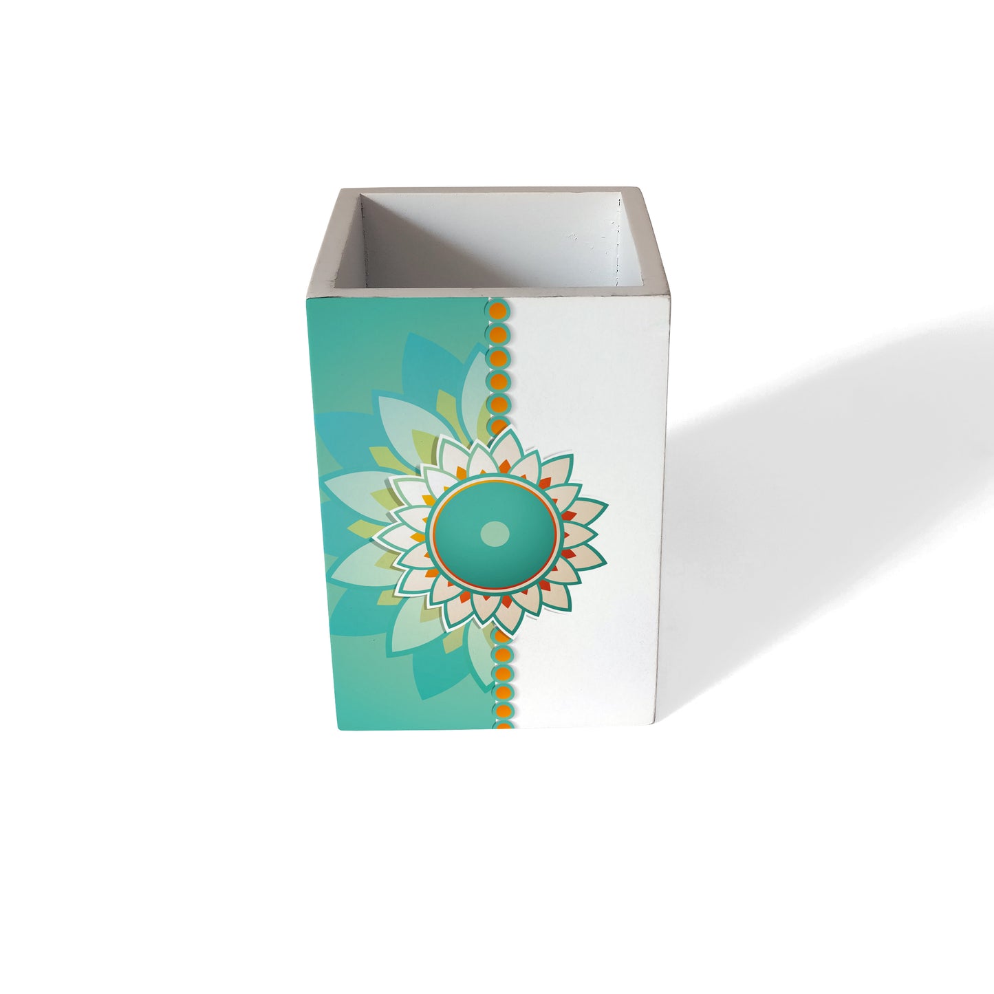 Rakhee Mint Pen Stand