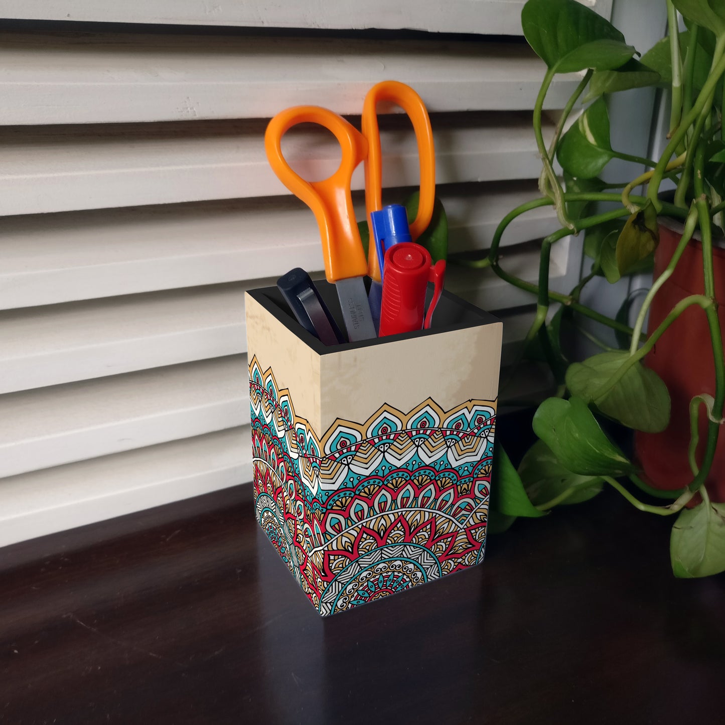 MandalVntg2 Pen Stand
