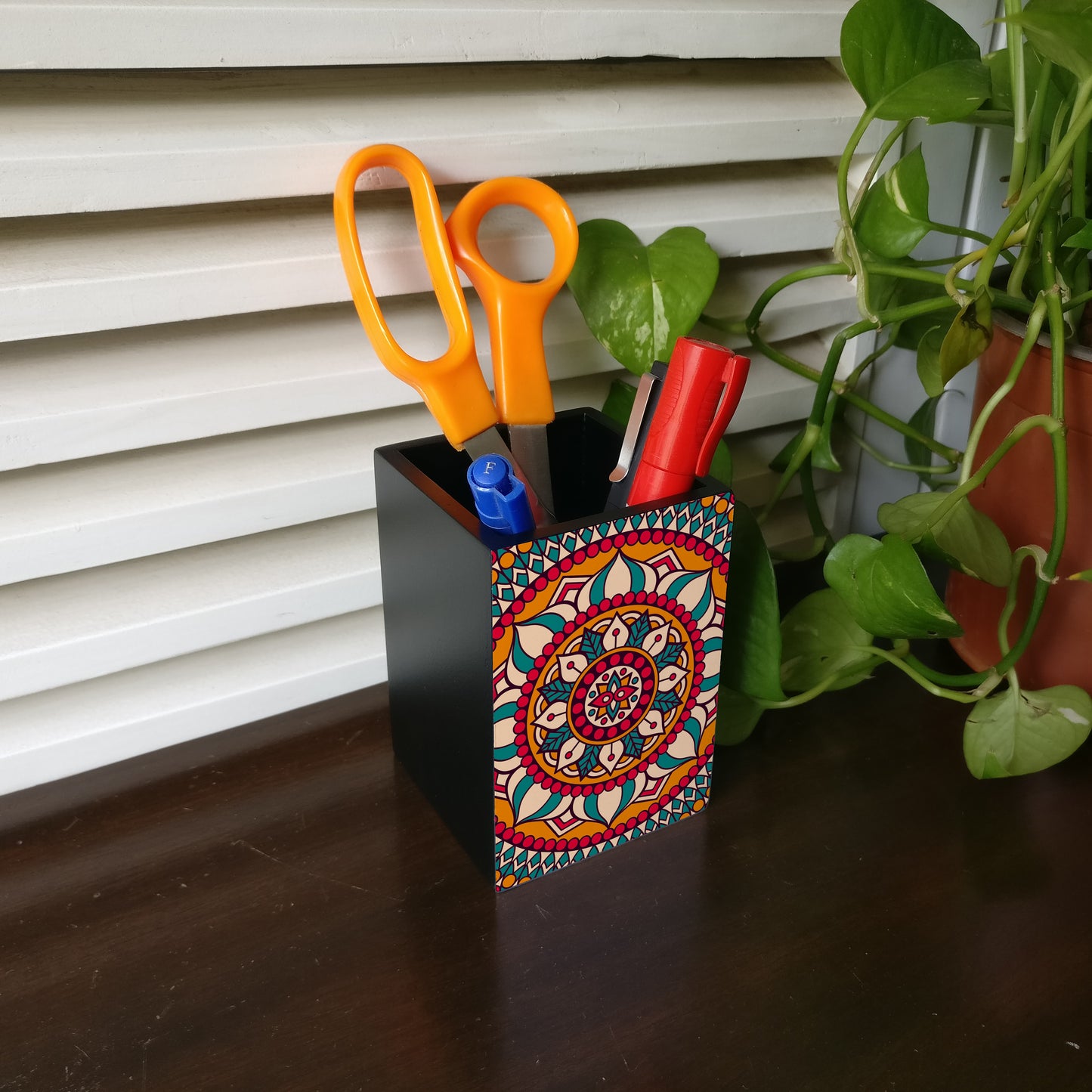 Red Mandala Pen Stand