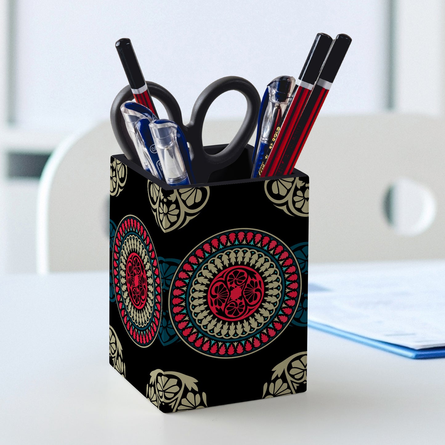 BlackMandala Pen Stand