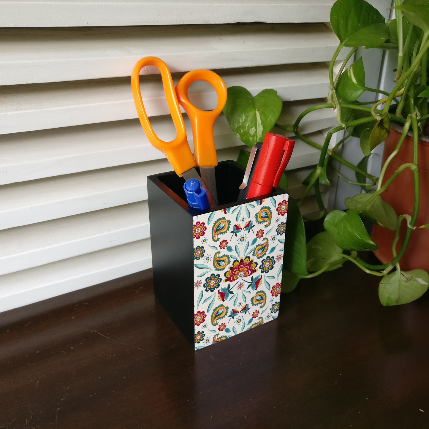 Aradhana Pen Stand