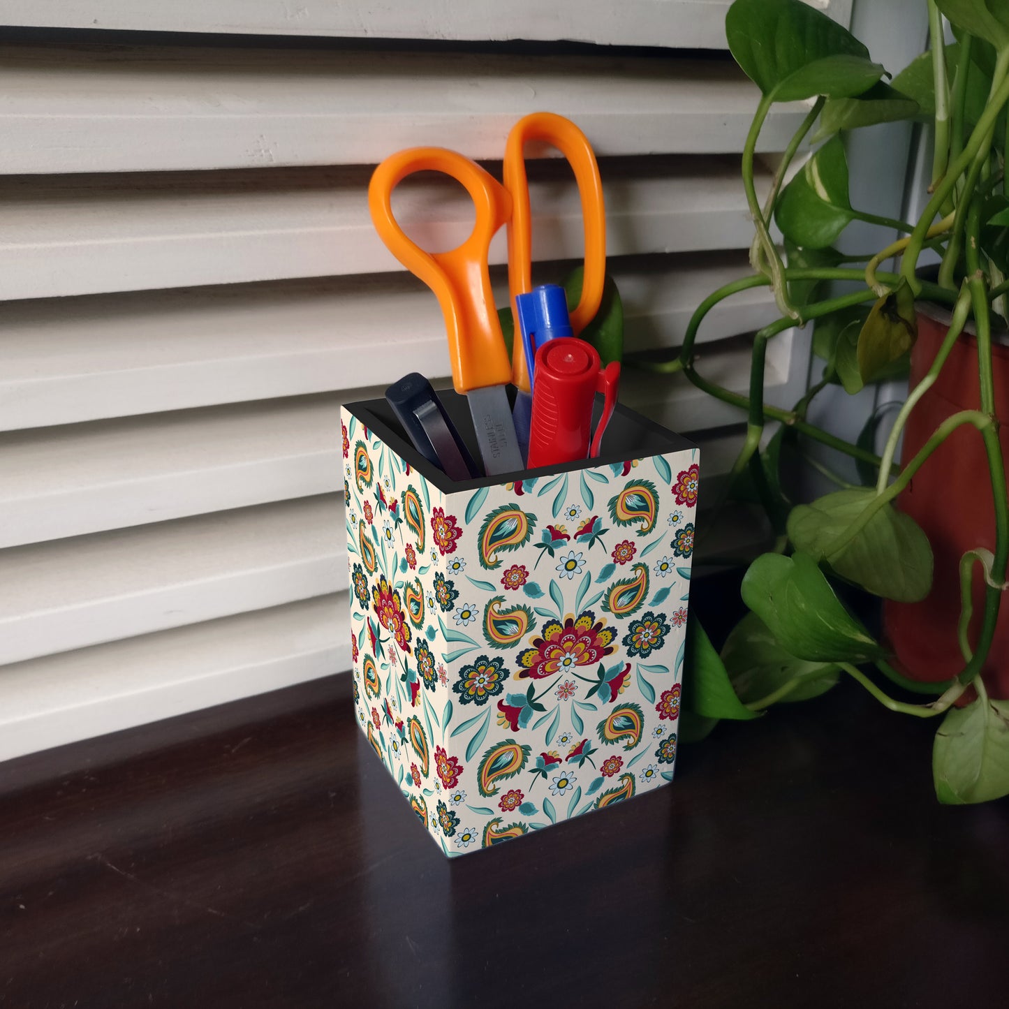 Aradhana Pen Stand