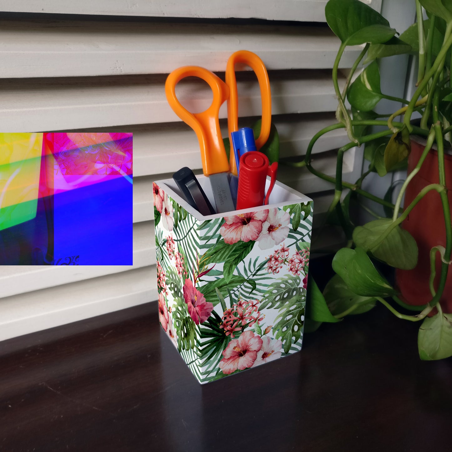 Trop Hibiscus Pen Stand