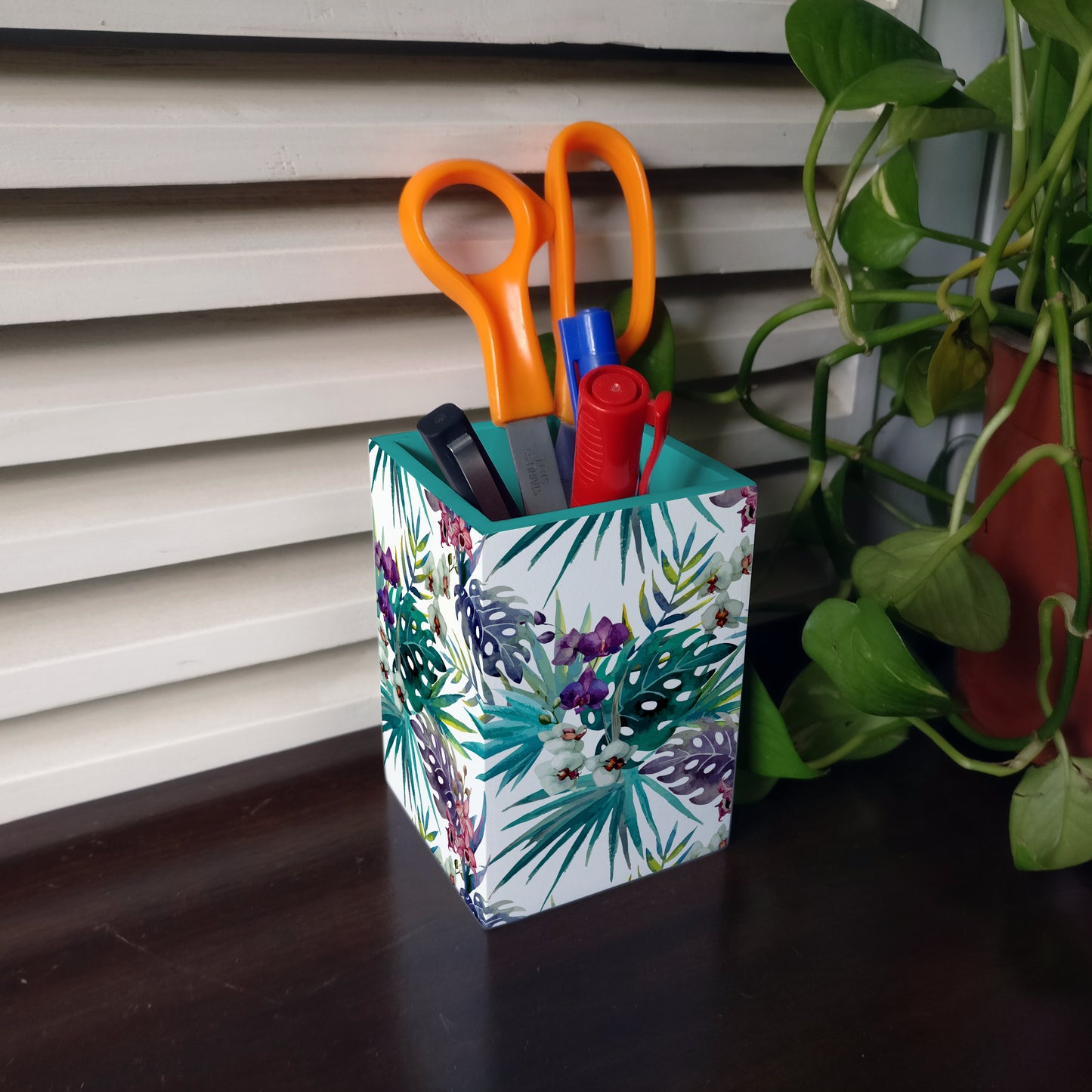 Trop Palms Pen Stand