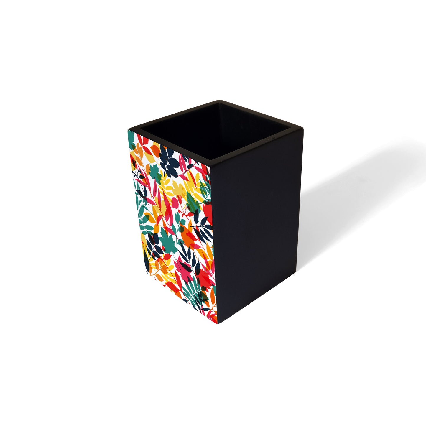 AutumnLeaves Pen Stand