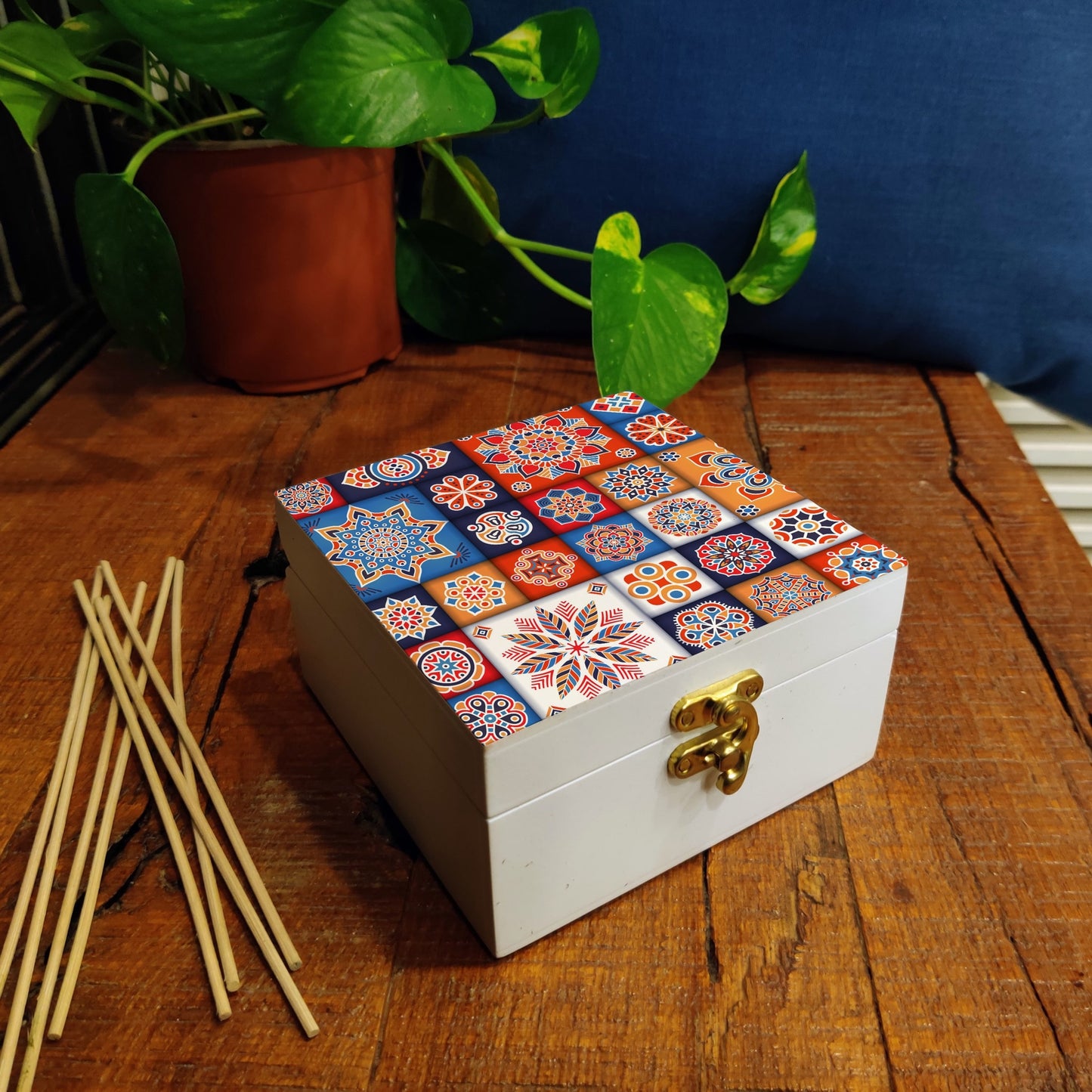 Floral Tiles Gift Box-S