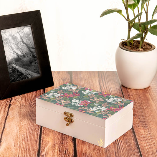 Vntg Jasmine Gift Box-M