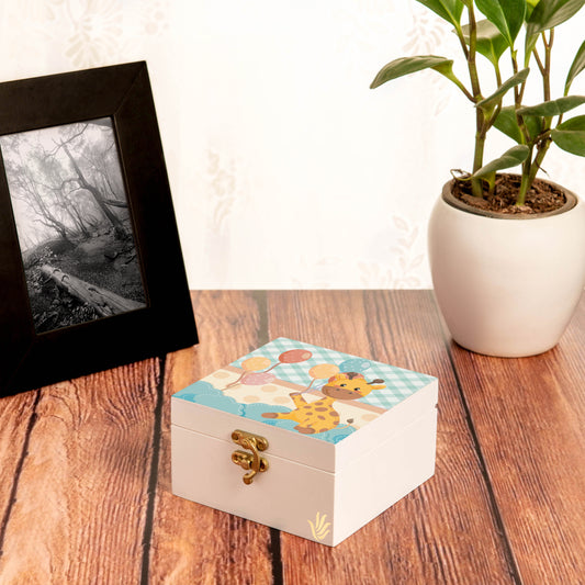 Baby Giraffe Gift Box-S