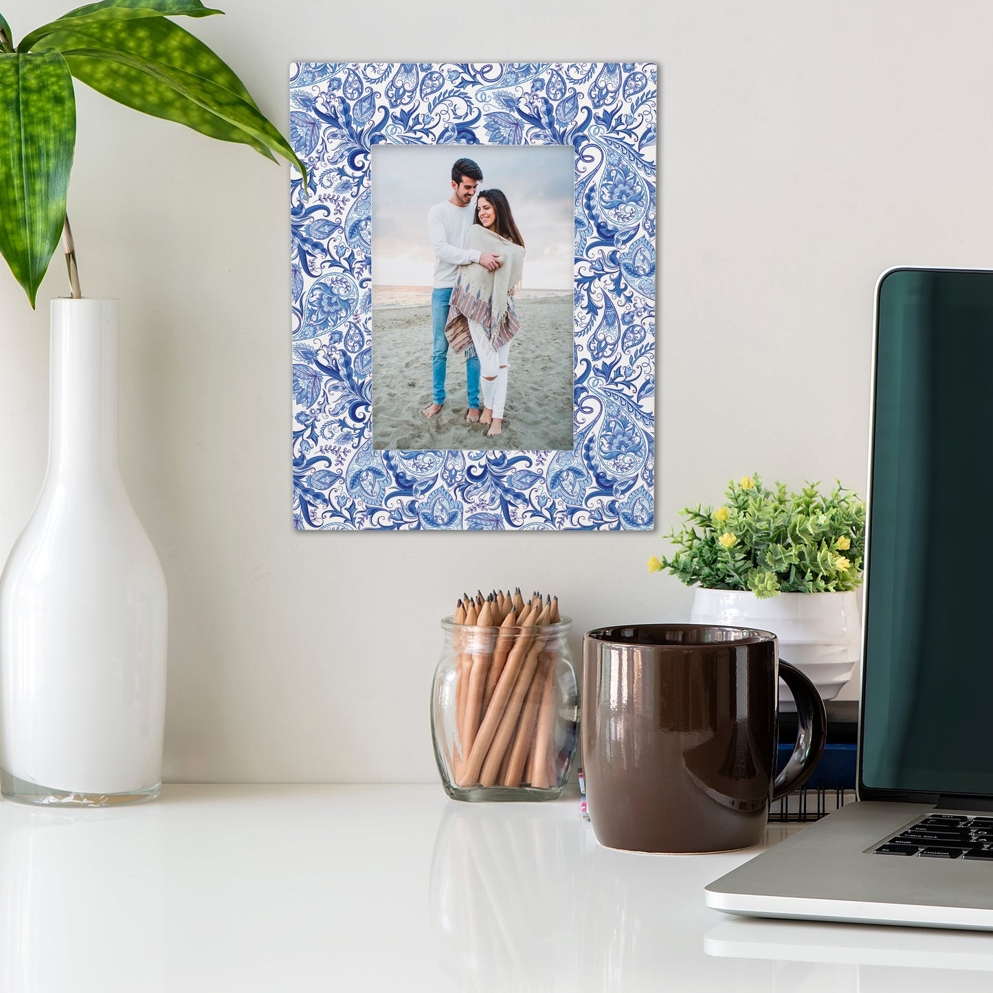Blue Orient PhotoFrame