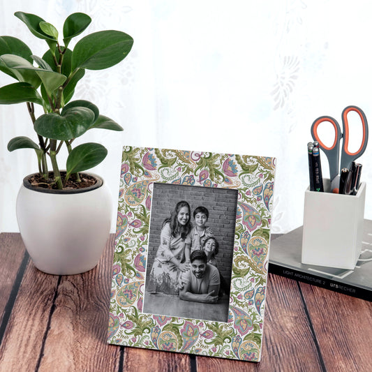 Sameera White PhotoFrame