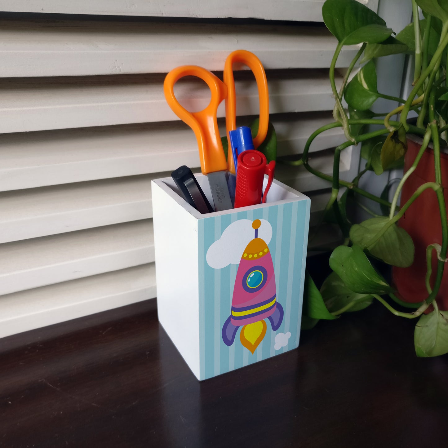 Transport Toys Pen Stand