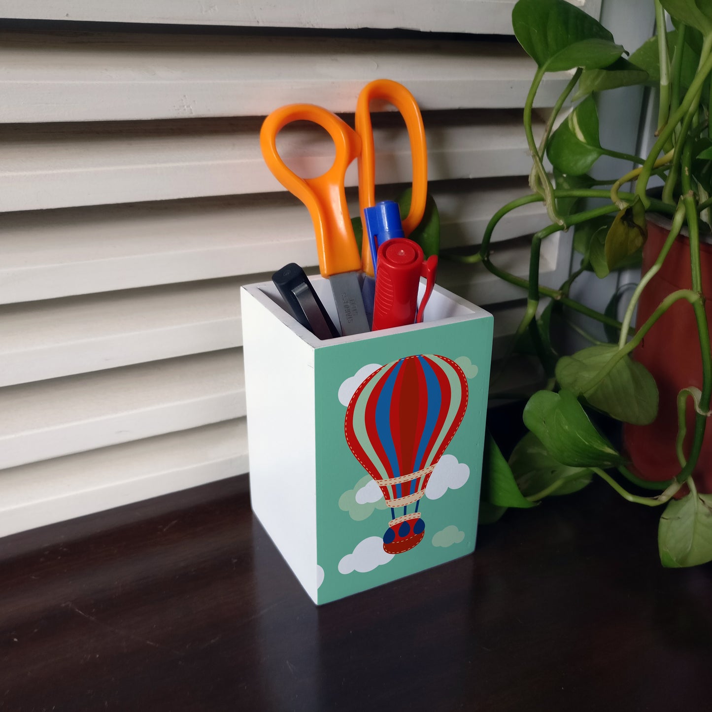 Transport Kids Pen Stand