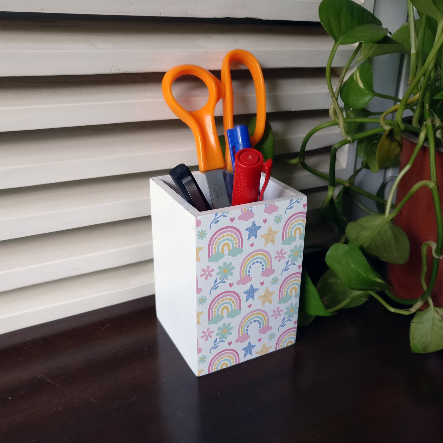 Pastel Rainbow Pen Stand
