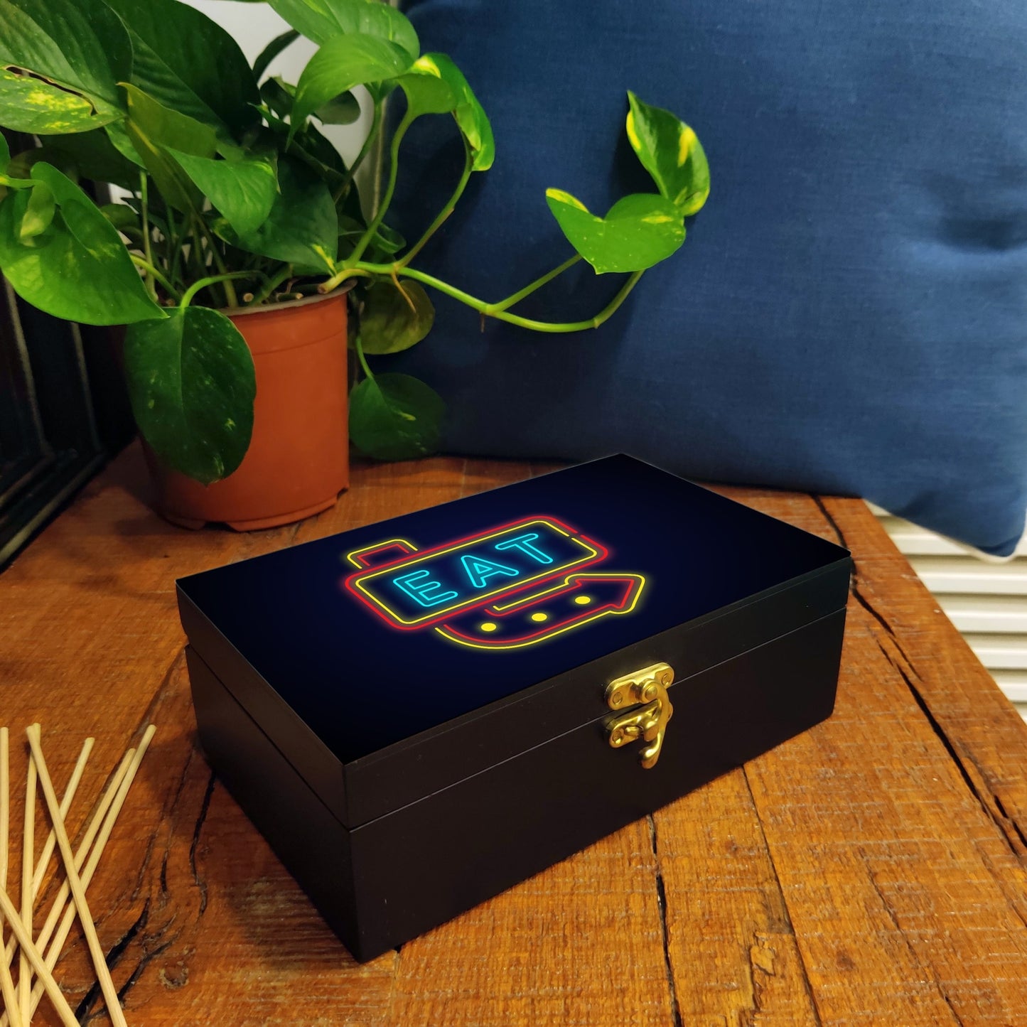 Neon Eat Gift Box-M