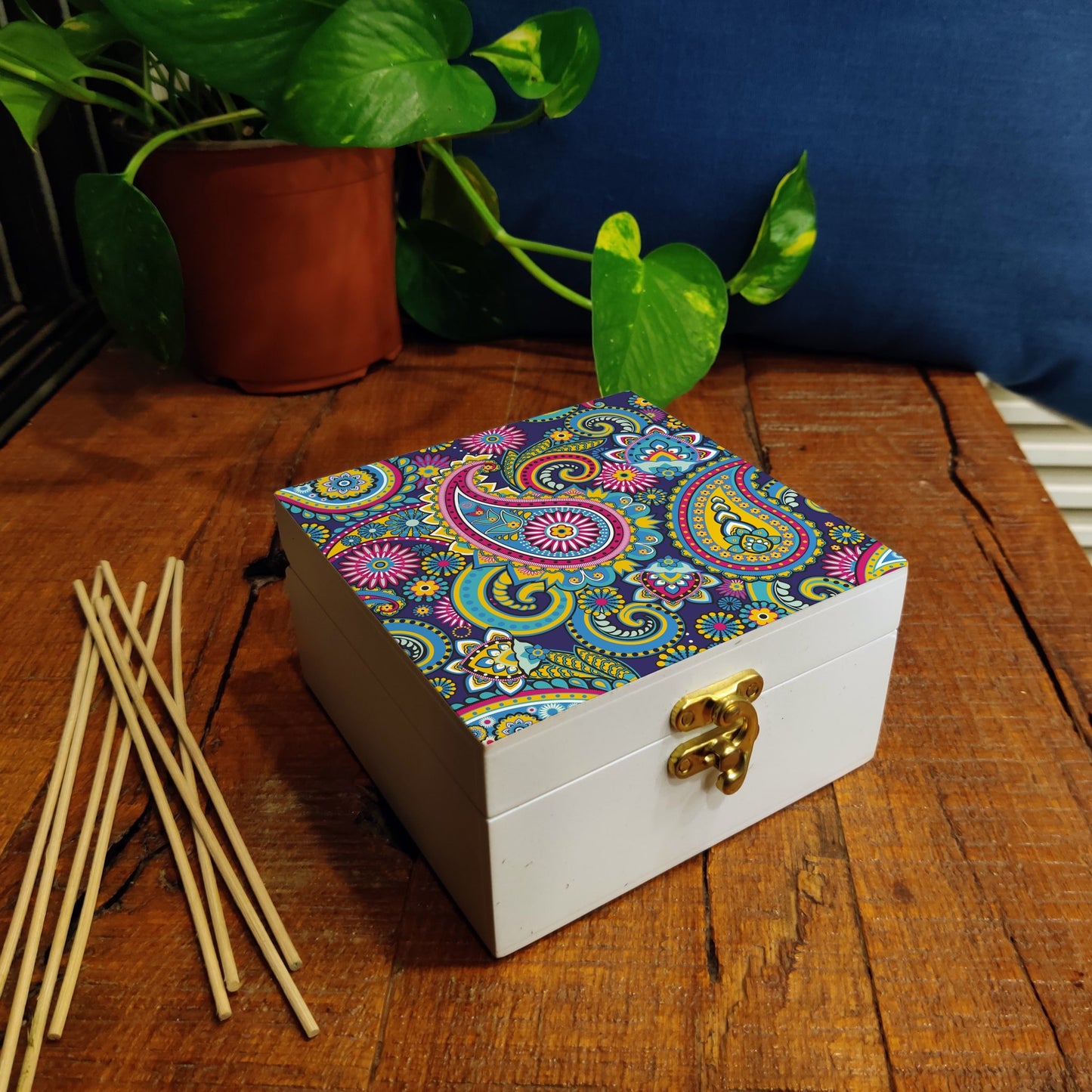 Blue Paisley Gift Box-S
