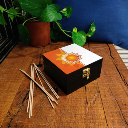 Rakhee Orange Gift Box-S