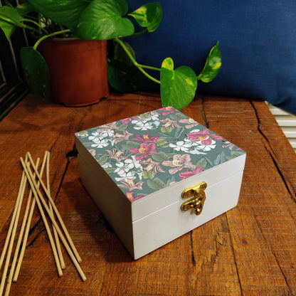Vntg Jasmine Gift Box-S