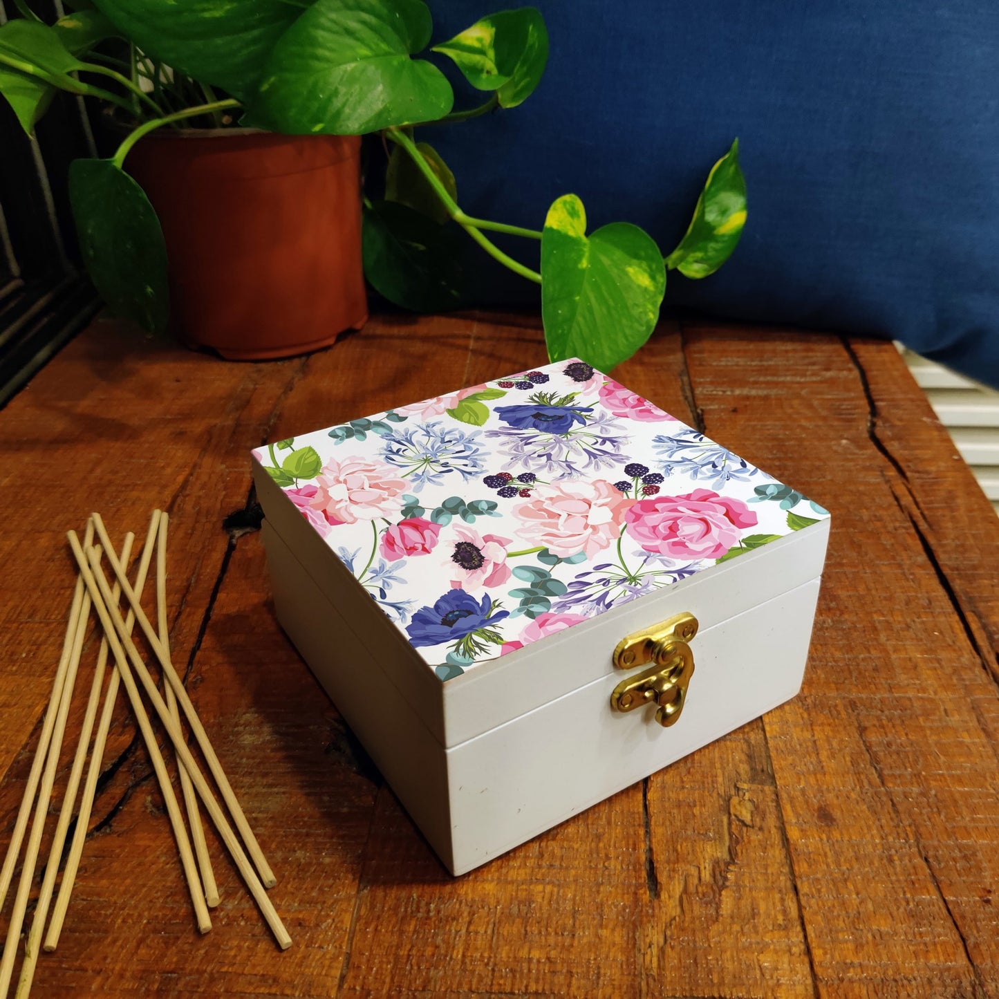 Roses Etc Gift Box-S
