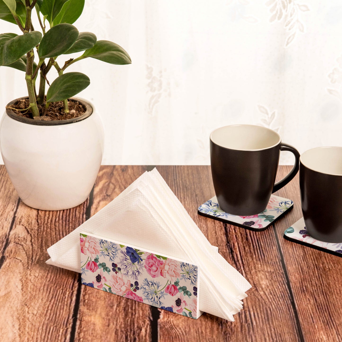 Roses Etc Tissue Stand 1.5" x 5.5" x 2.5" - Lifestyle Image